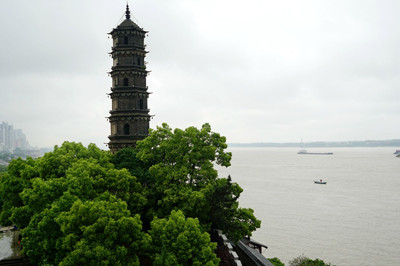 鎖江樓