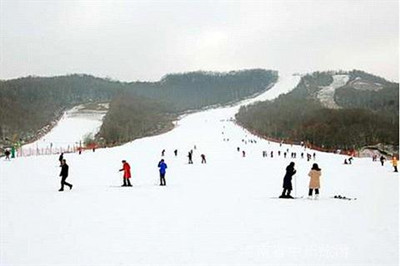 【河南】堯山大峽谷滑雪、福泉溫泉二日游